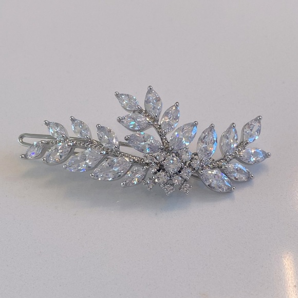 NWOT Bridal Hair Clip - Picture 1 of 3